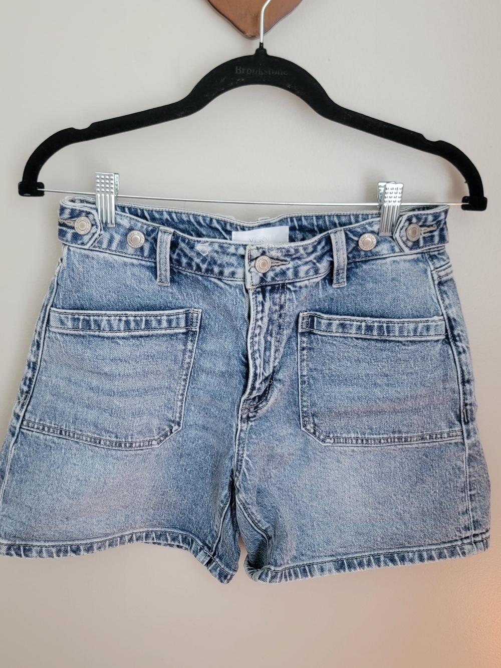 Classic Light Wash Denim Jean Shorts - Women